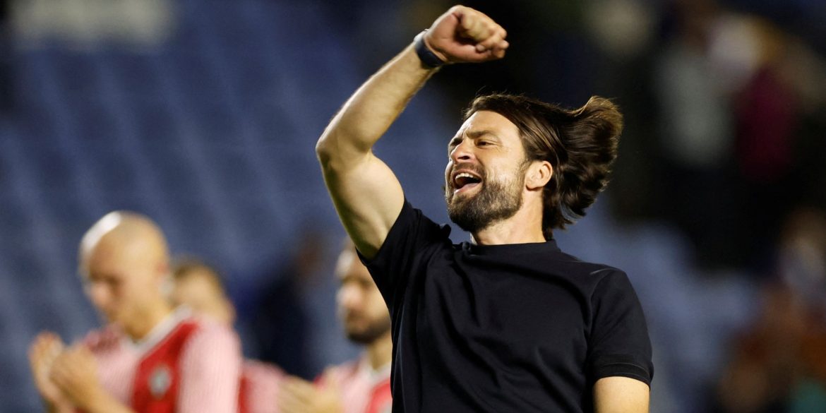Journalist: Southampton in talks to sign 19 y/o they are "in love with"